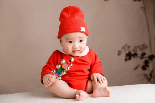 定边怀孕肚子饿了就想吐